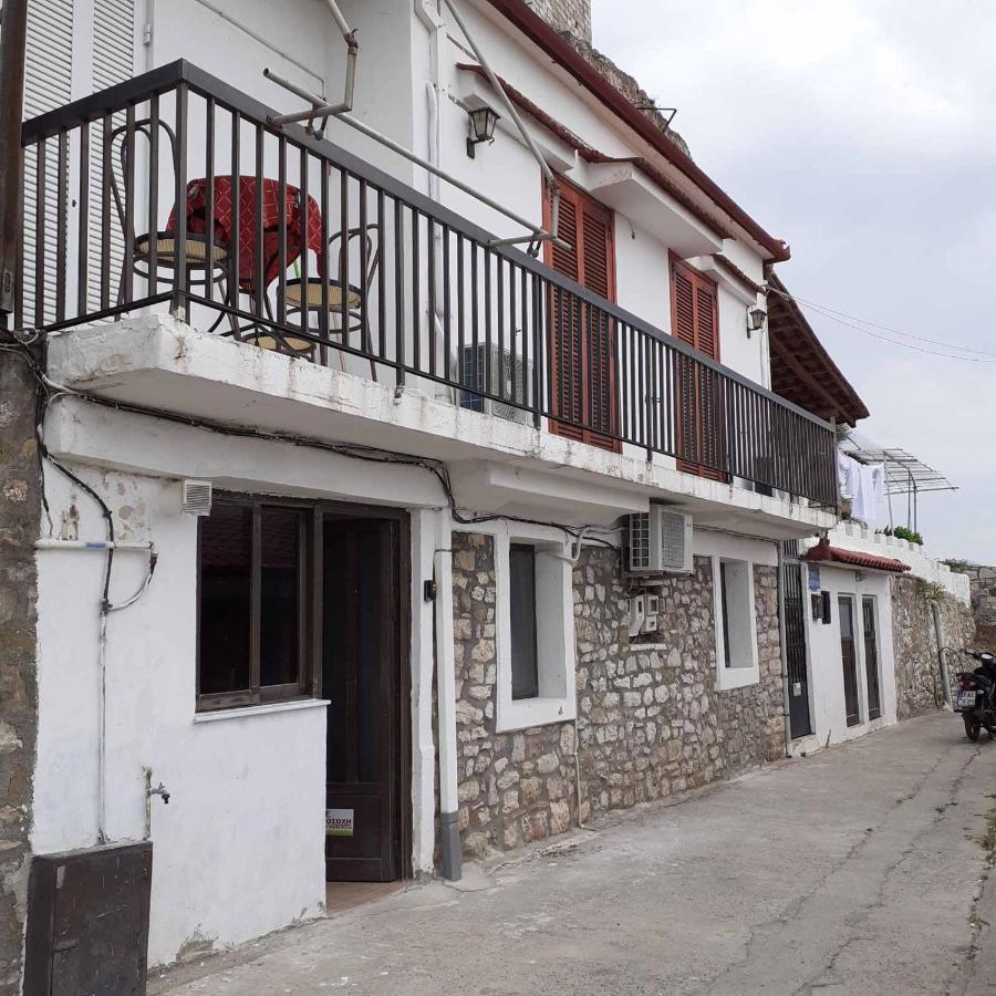 Stone Clock'S House Apartment Nafpaktos Ngoại thất bức ảnh