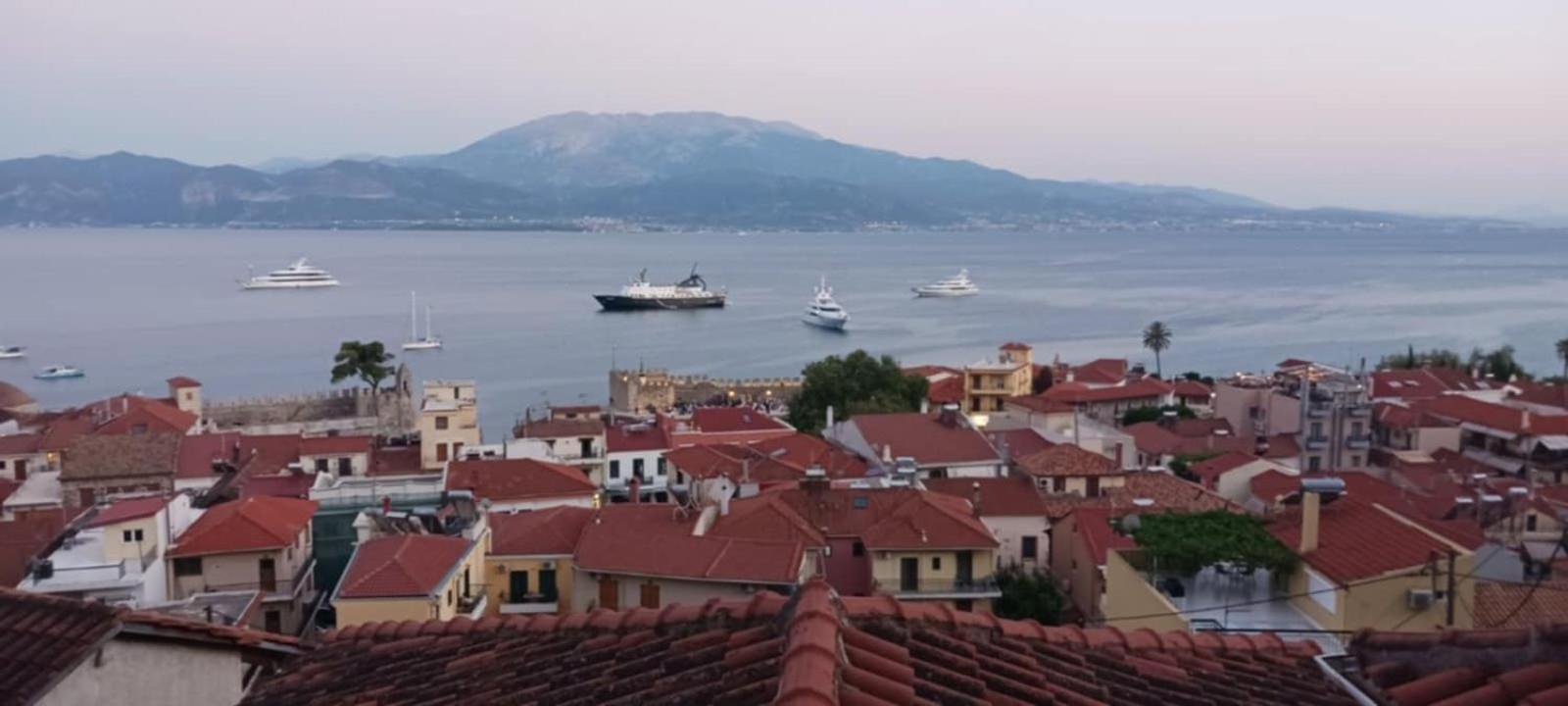 Stone Clock'S House Apartment Nafpaktos Ngoại thất bức ảnh