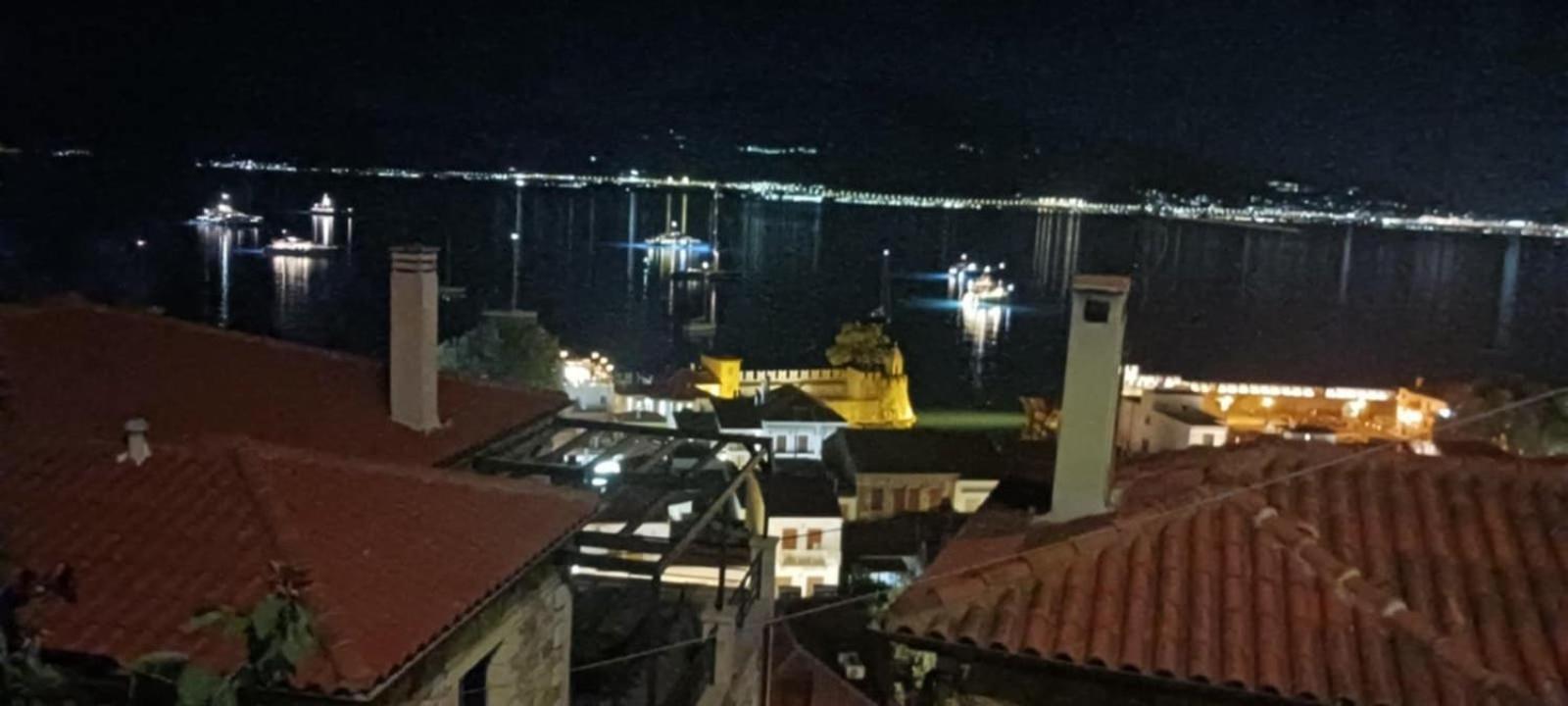 Stone Clock'S House Apartment Nafpaktos Ngoại thất bức ảnh